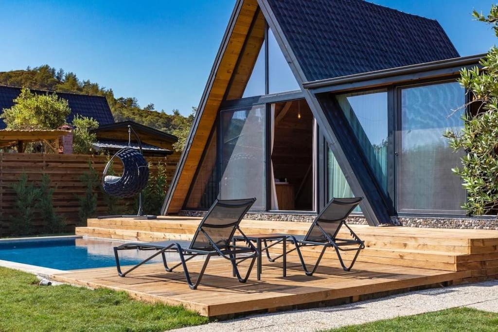 Villa Zeytin Havuzlu Jakuzili Fethiye Luaran gambar